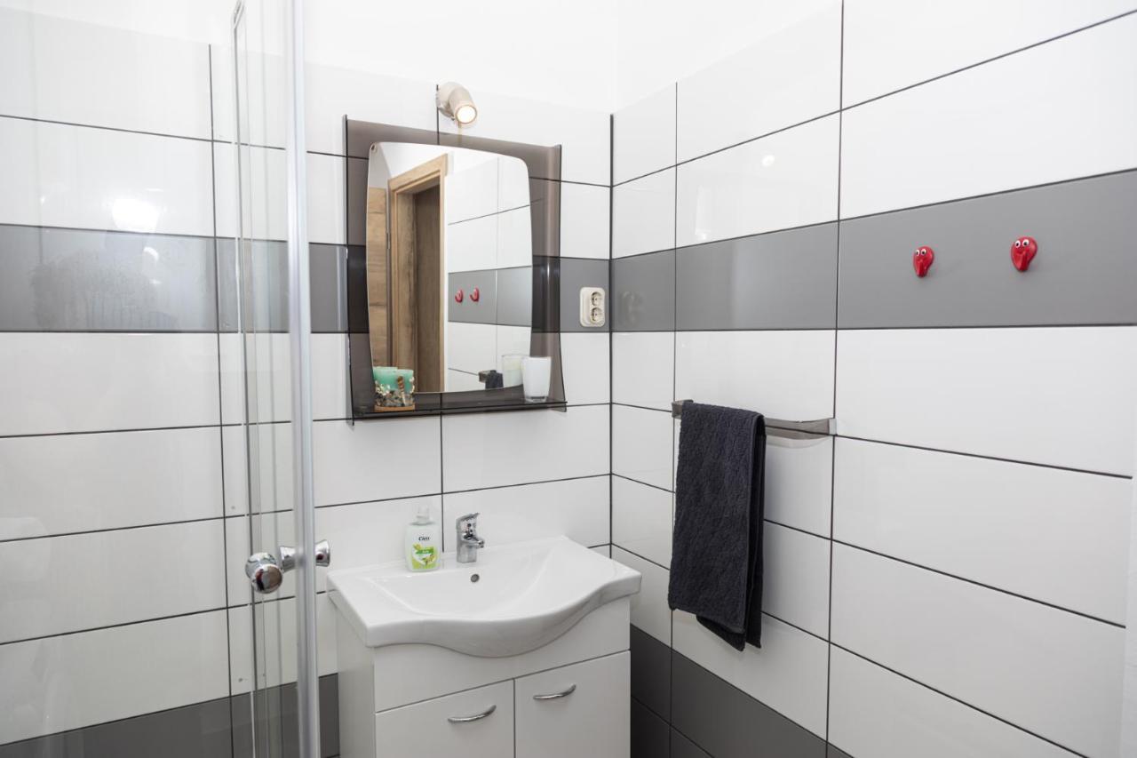 Apartment Tince *